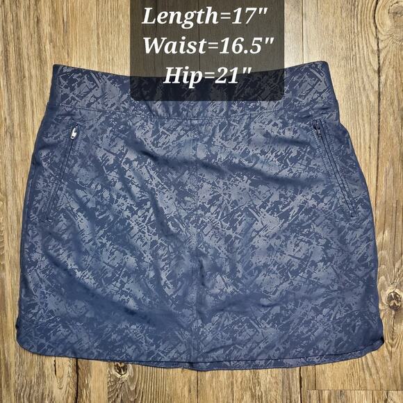 Orvis Women's Embossed Pull-On Travel Shattered Glass Navy Skort Size Medium - Picture 12 of 12